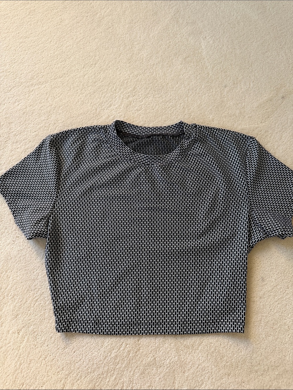 Women’s Black & White Patterned Crop Tee